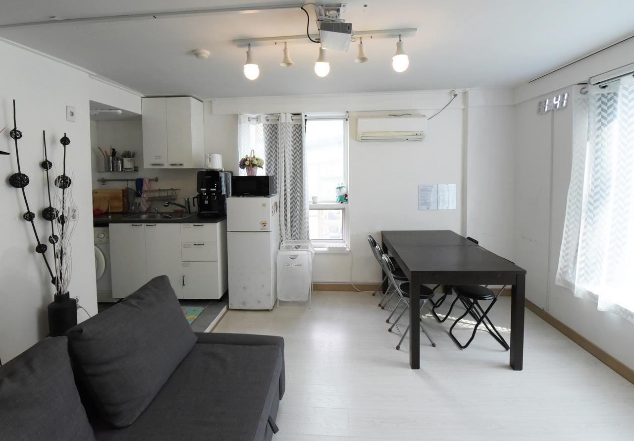 David House Apartment Seoul Room photo
